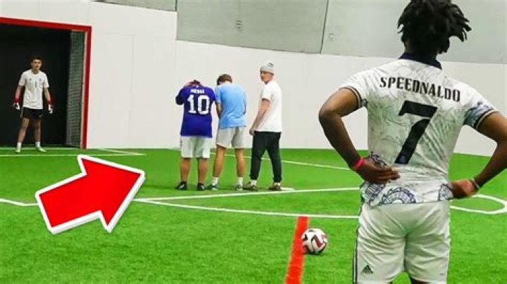 Does IShowSpeed Play Soccer?