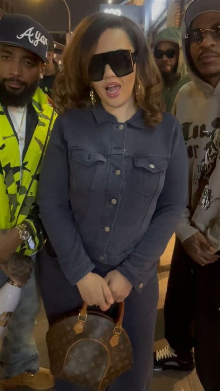 Who Is @dontcallmeewhitegirl? Everything On The Content Creator